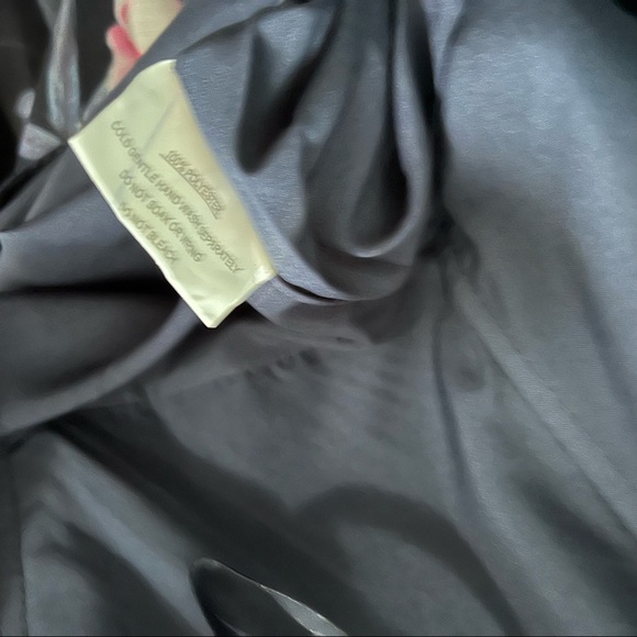 Showpo navy floral strapless playsuit size 14/XL NWT - Picture 6 of 8